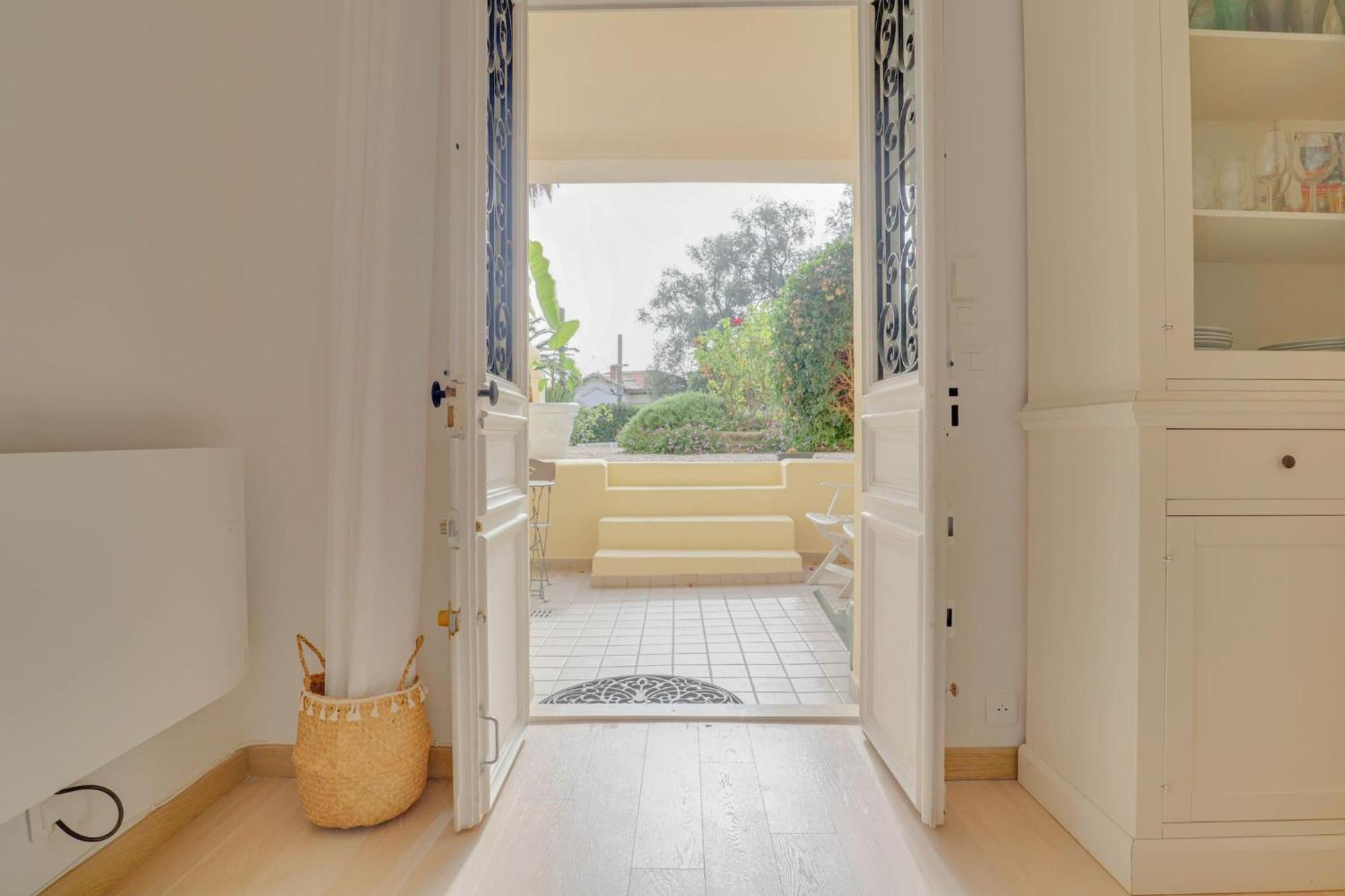 "Le Garavan Palace" Idyllique, Proche Gare Et Plage Menton Exterior photo